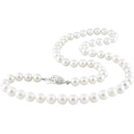 6.5-7mm White Cultured Freshwater Pearl Necklace, 18"