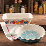 The Pioneer Woman Flea Market Decorated 9" Ruffle Top Pie Plate and 2.3-Quart Ruffle Top Bakeware